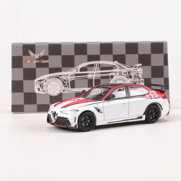 Alfa Romeo Giulia GTAm 1:64 Diecast Model Car - Image 13