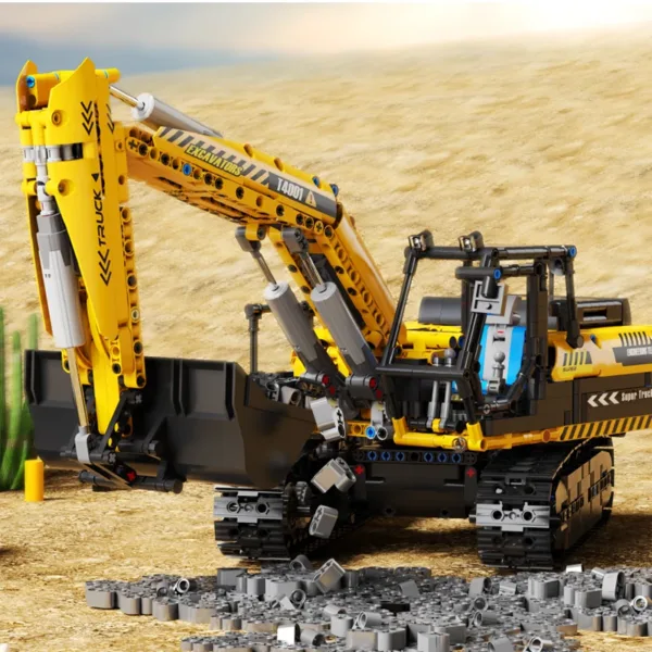 Remote Control Excavator Building Blocks Set - Image 2