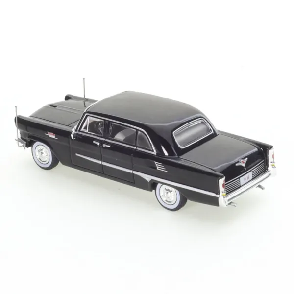 1/64 Scale Black Hongqi CA72 Model Car - Image 5