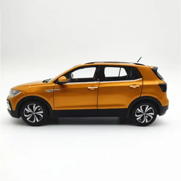 1:18 Scale T-CROSS Diecast SUV Model Car - Image 3