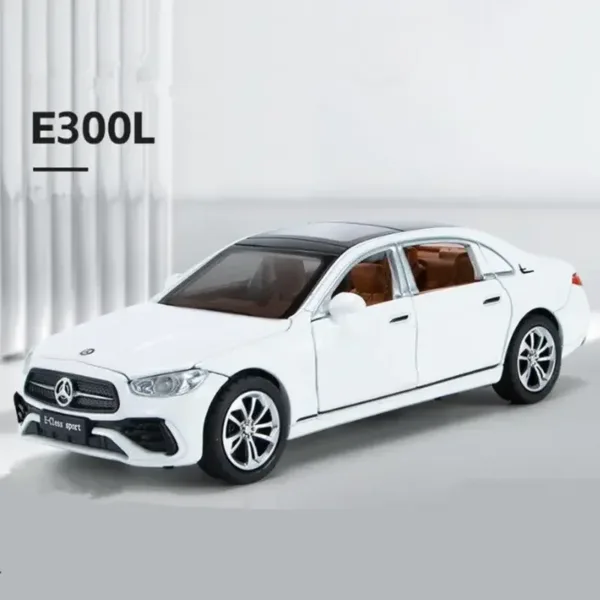 1:32 Metal E-Class Alloy Car Model - Image 9