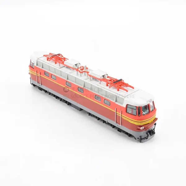 Soviet Union CHS4 Electric Locomotive 1/87 Model - Image 3