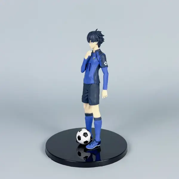 POP PARADE Blue Lock Soccer Figure Model - Image 3