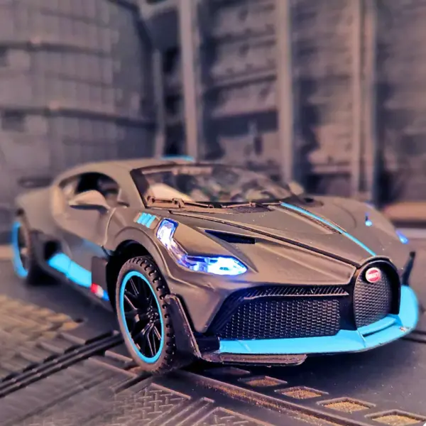 1:32 Bugatti DIVO Diecast Sports Car Model