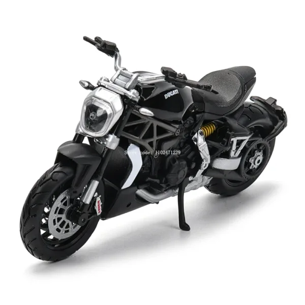 Bburago 1:18 Ducati X Diavel S Motorcycle Model - Image 3