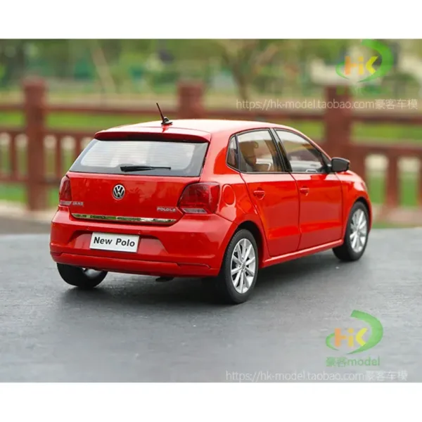 1:18 Scale Alloy Shanghai New Polo Model Car - Image 2