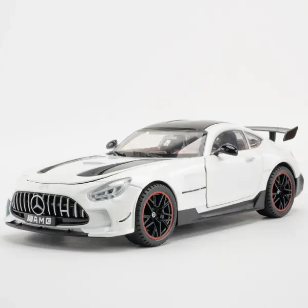 1:18 Scale Diecast GTR Car Model with Sound - Image 10