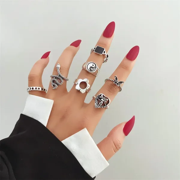 Punk Palm Hollow Ring Set for Unisex - Image 11