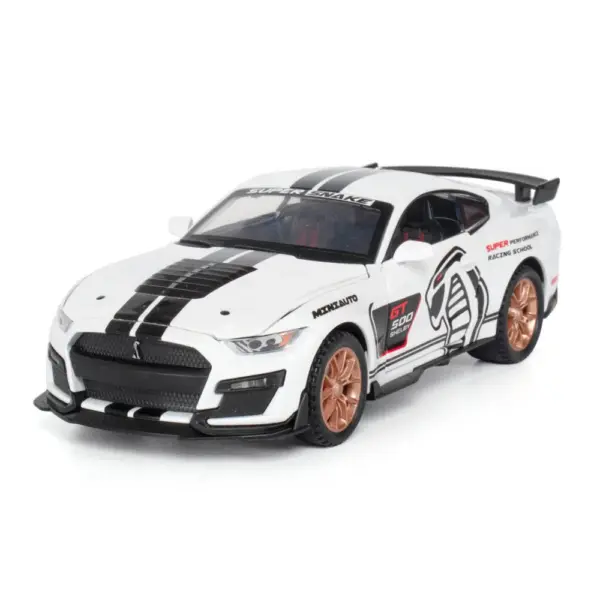 1:32 Mustang Shelby GT500 Diecast Toy Car - Image 8