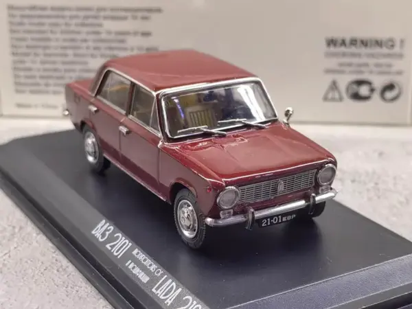 1/43 Scale LADA 2101 Vintage Model Car - Image 4