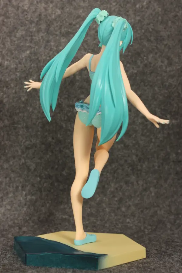 23CM Hatsune Miku PVC Figure Toy - Image 3