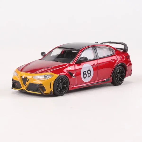Alfa Romeo Giulia GTAm 1:64 Diecast Model Car - Image 7