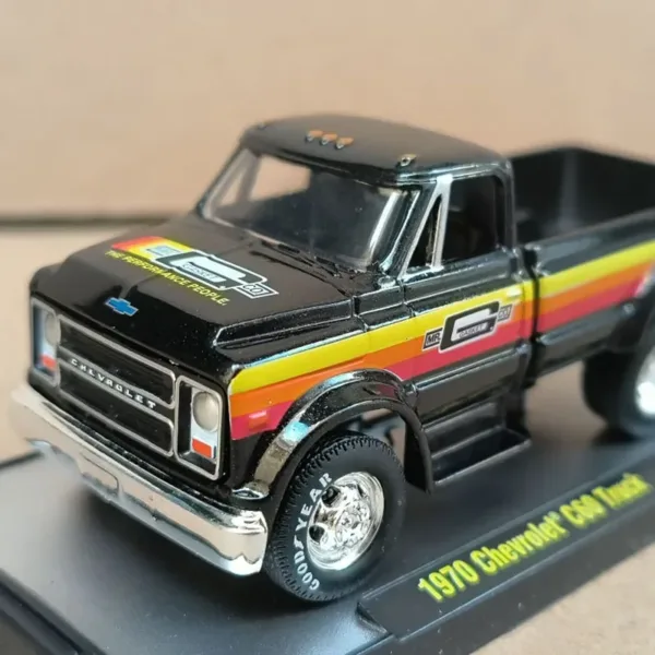 1970 Chevrolet C60 Truck Scale Model 1:64 - Image 4