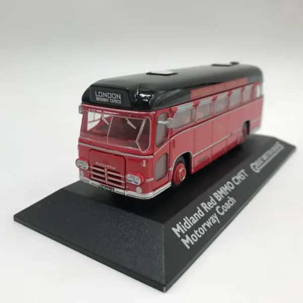 1:76 Scale British Double-Decker Bus Model