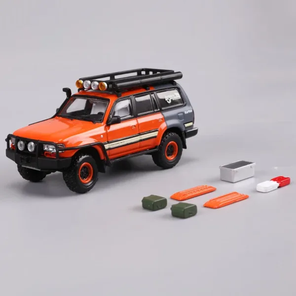 1:64 Toyota Land Cruiser LC80 Diecast Model Car - Image 10