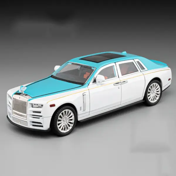 1/22 Scale Rolls Royce Phantom Diecast Model - Image 9