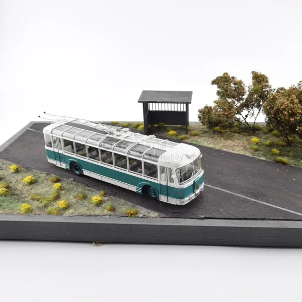 1:43 Scale SVARZ TBE-S Vintage Trolley Bus Model - Image 2