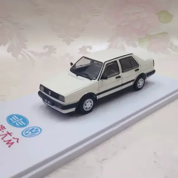 1:43 Scale Jetta Classic Diecast Model Car