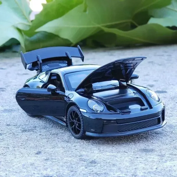 1:32 Diecast Porsche 911 GT3 Model Car - Image 4