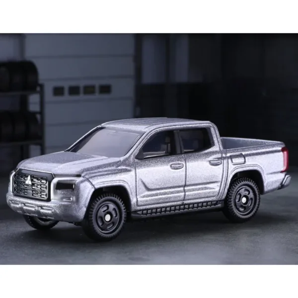 Mitsubishi Triton Diecast Toy Model Car - Image 4