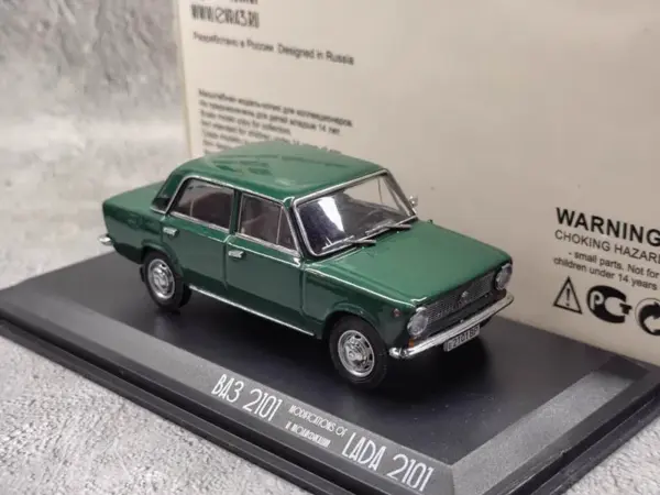 1/43 Scale LADA 2101 Vintage Model Car - Image 3