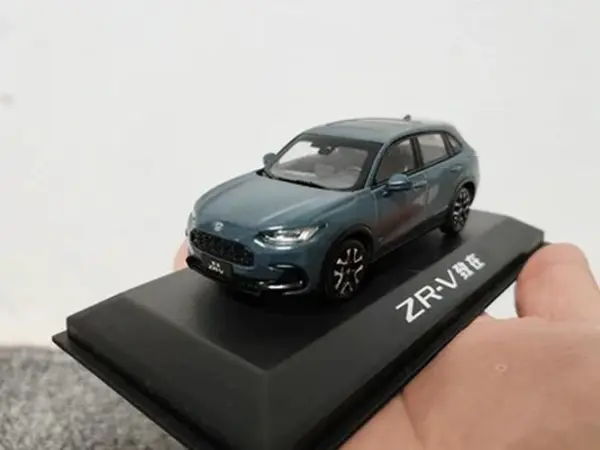 1:43 ZR-V Alloy SUV Diecast Collectible Model - Image 8