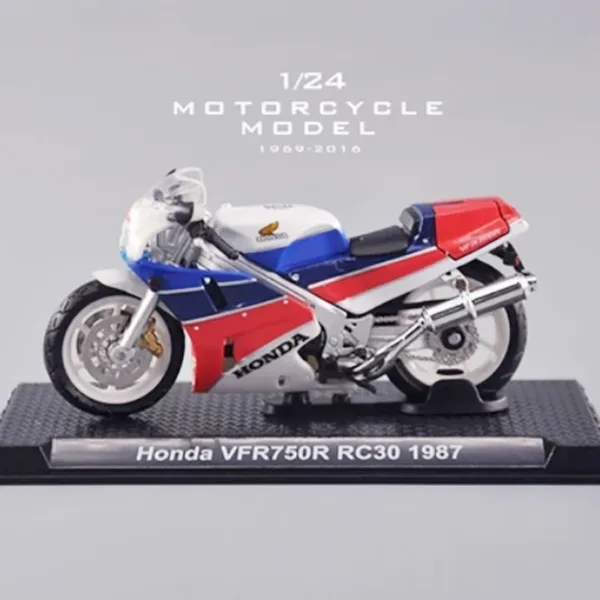 1/24 Scale Honda VFR750R RC30 Model