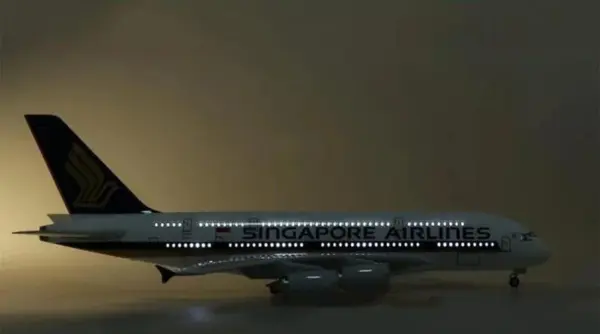 Airbus A380 Singapore Airline Model 1:160 Scale - Image 7