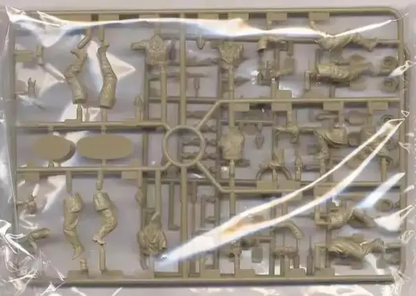 Tamiya 35196 1/35 German Infantrymen Model Kit - Image 2