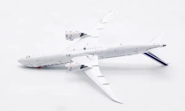 Air France B787-9 Diecast Model 1:400 Scale - Image 6