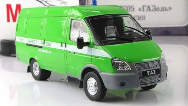 1/43 Scale GAZ 2705 Diecast Bus Model - Image 2