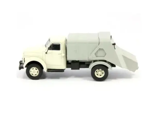1/43 Scale GAZ-51A Garbage Truck Model - Image 2