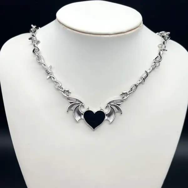 Gothic Heart Barbed Wire Choker Necklace - Image 4