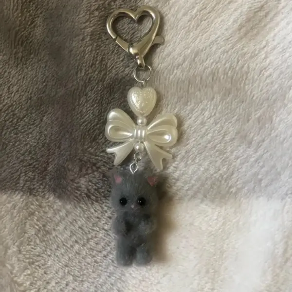 Kawaii Fuzzy Cat Heart Bow Keychain - Image 4