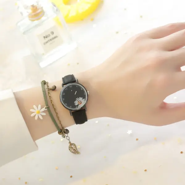 BK34 Casual Daisy Quartz Watch for Ladies - Image 2