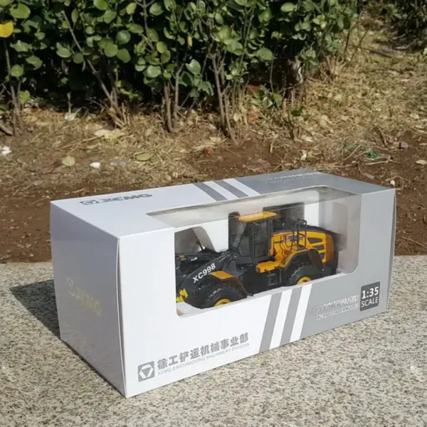 XCMG XC998 1:35 Scale Wheel Loader Model - Image 6