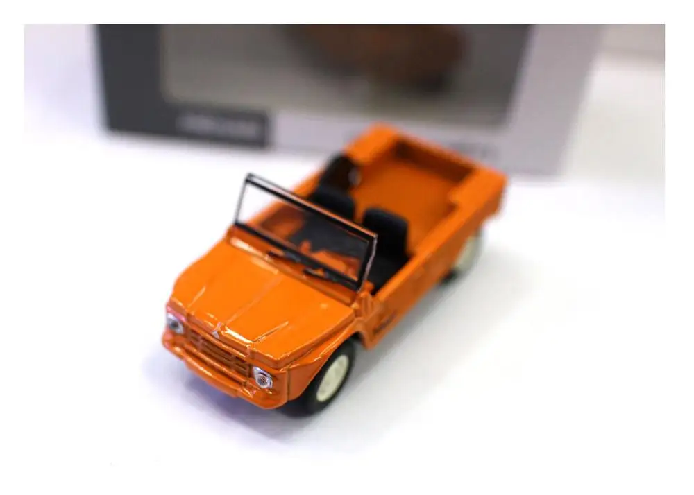 Citroen Mehari 1:64 Scale Diecast Model Car 3 Citroen Mehari 1:64 Scale Diecast Model Car - Image 3