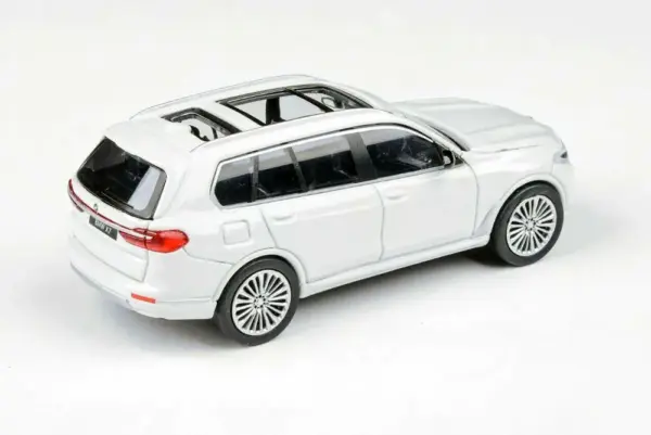 1/64 Scale X7 Diecast Toy Car Model - Image 2