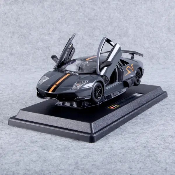 Bburago 1:24 Lamborghini LP670-4 SV Model Car - Image 5