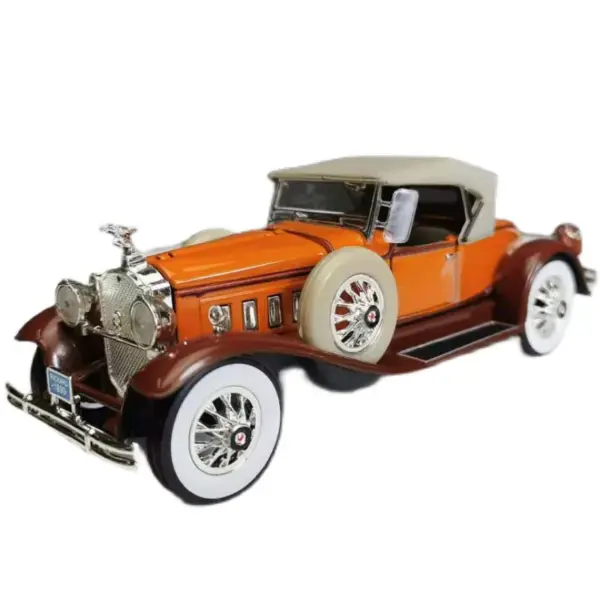1:32 Scale Classic American Alloy Car Model - Image 4