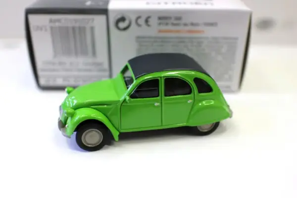 Citroen 2CV 1/64 Scale Diecast Model Car - Image 9