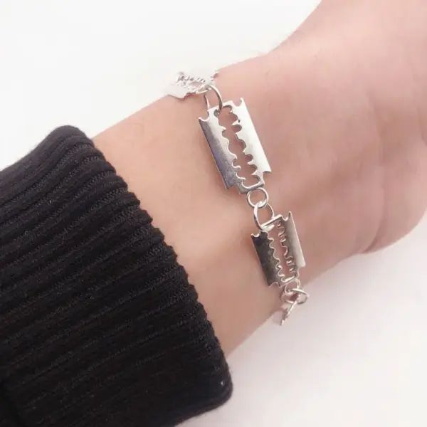 Unisex Blade Design Choker Bracelet - Image 2