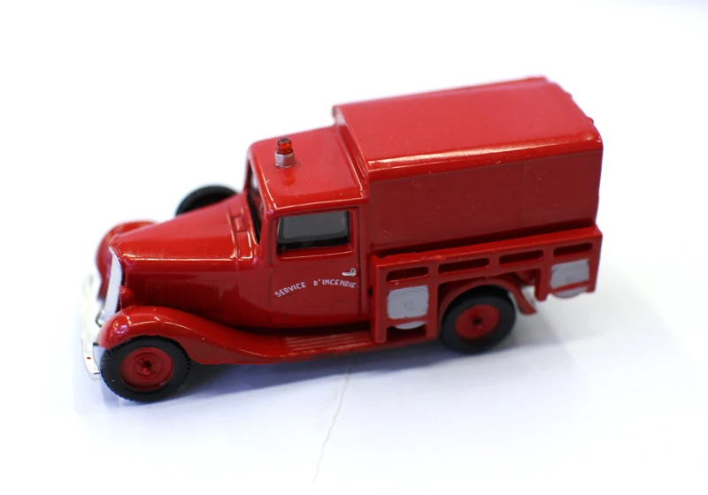 Citroën U11 Fire Truck Diecast Model 1:87 Scale 3 Citroën U11 Fire Truck Diecast Model 1:87 Scale - Image 3