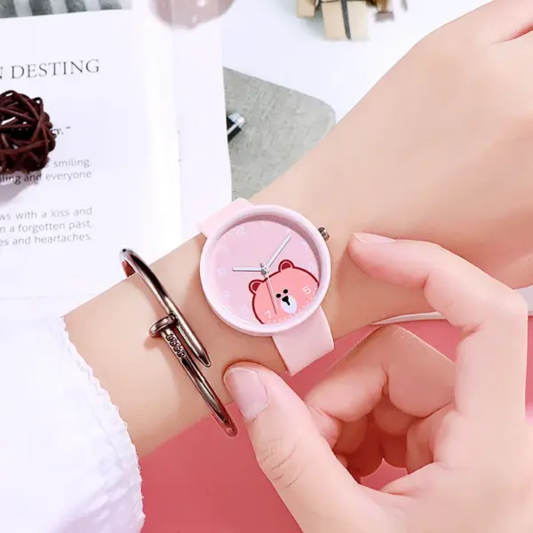 CQ81 Kids Cartoon Bear Wristwatch - Image 7