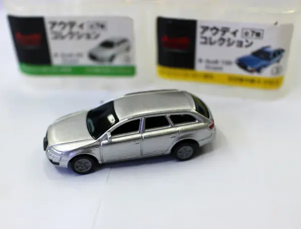 1/87 Scale Audi Model Cars 3pcs Set - Image 2