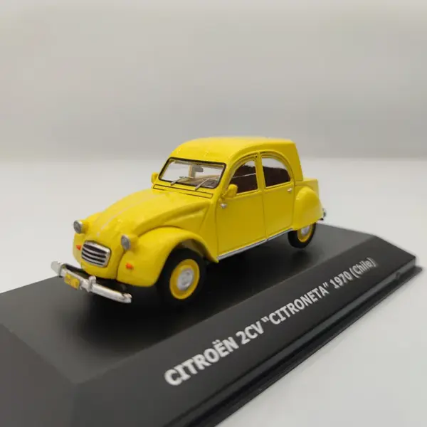 1/43 Scale Diecast Citroën 2CV Model Car - Image 2