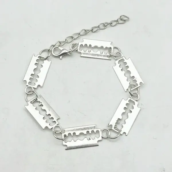 Unisex Blade Design Choker Bracelet - Image 4