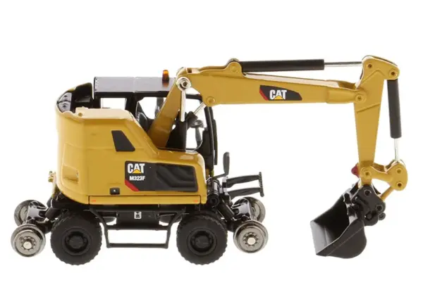 1/87 Scale CAT M323F Railroad Excavator Model - Image 5