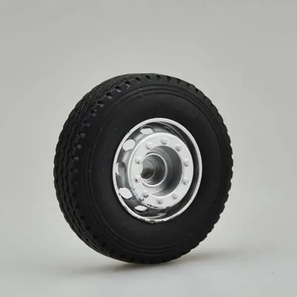 1:24 Truck Model Tire and Wheel Hub Set - Image 4