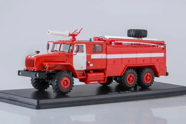 1/43 Scale Diecast URAL Fire Truck Model - Image 2